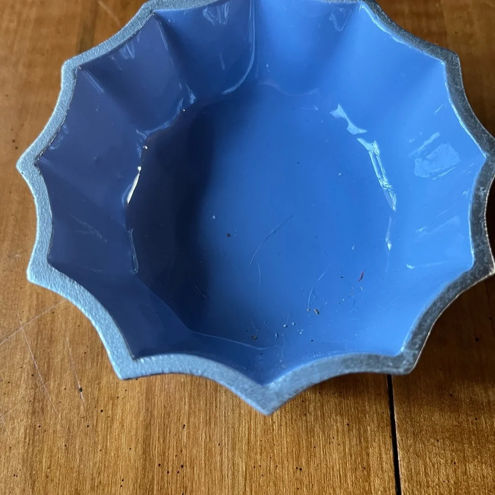 NEW NEW Marigold Artisans Silver and Blue Enamel Fluted Bowl